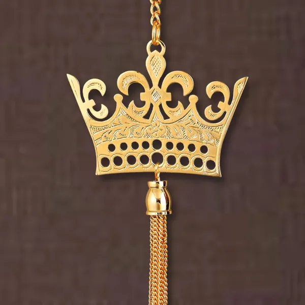 English_Crown_Wall_Hanging
