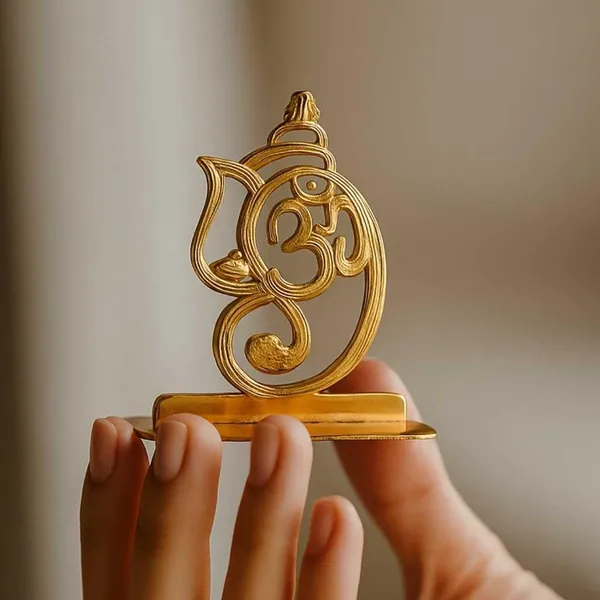 Om_Symbol_Car_Dashboard_Ornament
