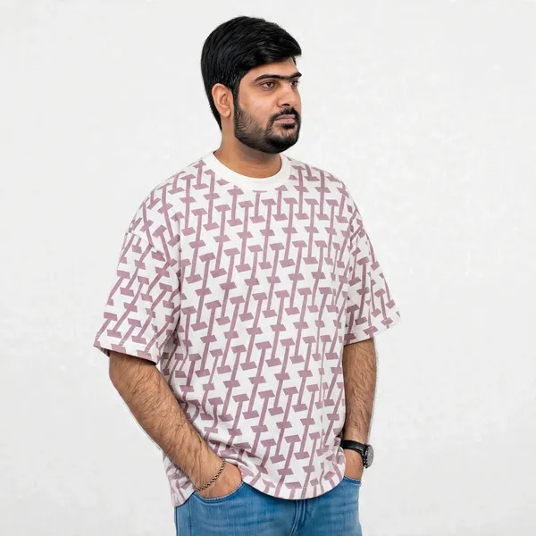 White_Geometric_Print_Crew_Neck_Oversized_T_Shirt_For_Men