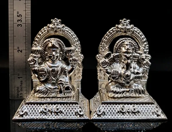 Silver_Coated_Metal_Lakshmi_Ganesha_Idol_Pair_3.5"