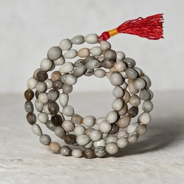 Natural_Vaijanti_Beaded_Spiritual_Mala_With_Tassel_For_Men_And_Women