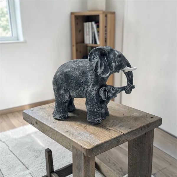 Black_Elephant_Family_Decorative_Figurine