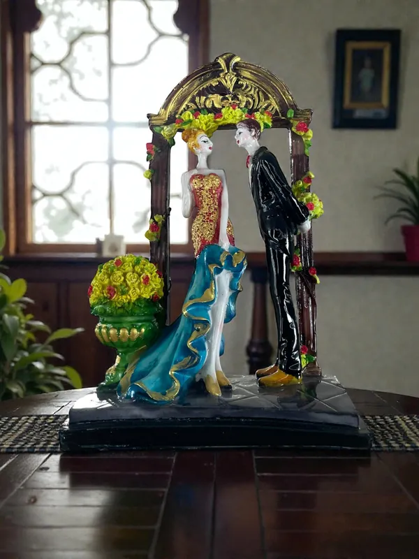 Decorative_Couple_Figurine