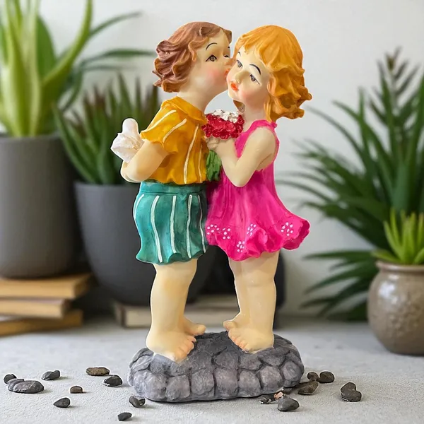 Colourful_Children_Couple_Decorative_Figurine