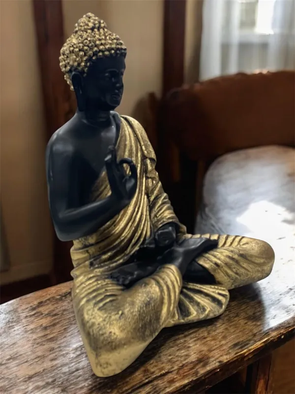 Meditating_Buddha_Figurine_With_Antique_Gold_Finish