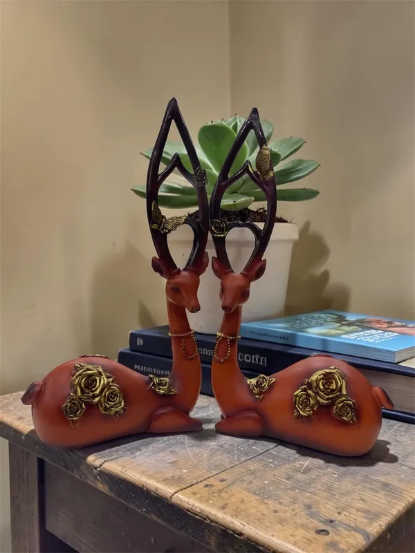 Rustic_Floral_Deer_Figurine_Set