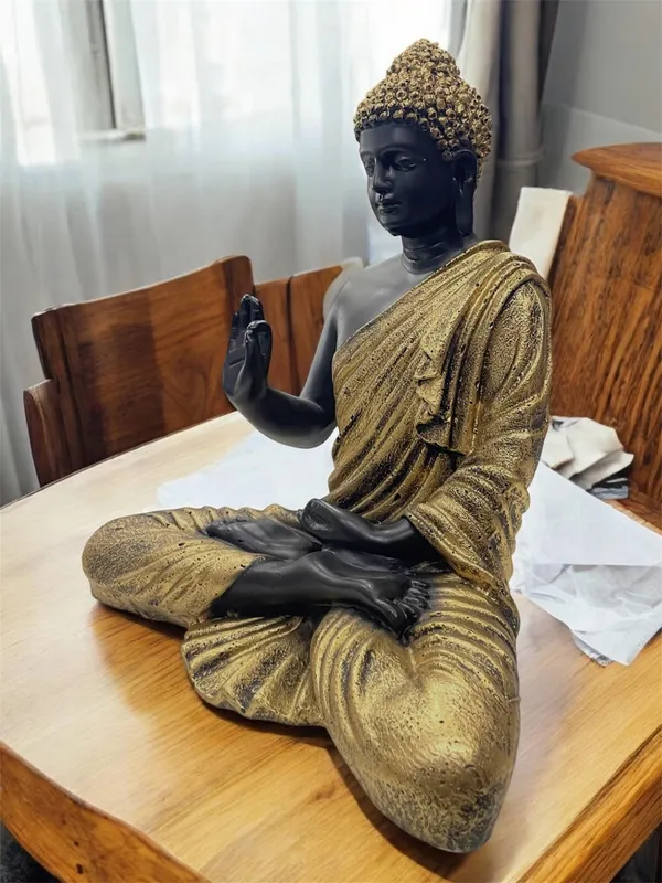 Meditating_Buddha_Figurine_With_Antique_Gold_Finish