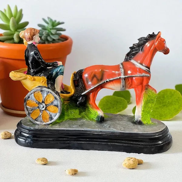 Horse-Drawn_Carriage_Couple_Decorative_Showpiece