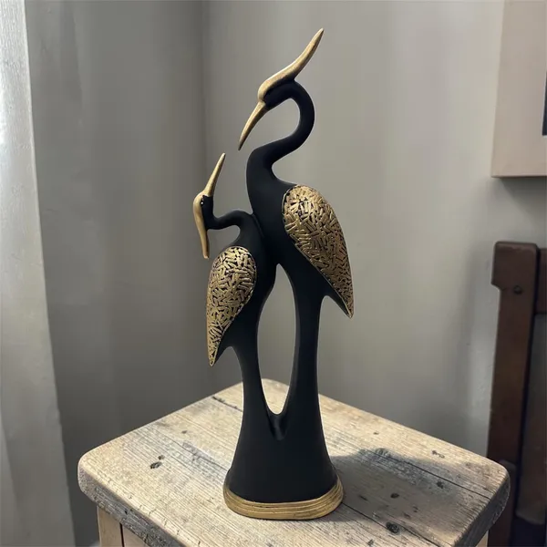 Black_And_Gold_Crane_Bird_Figurine