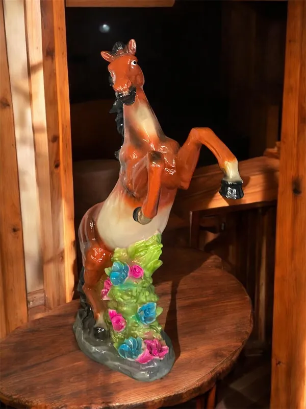 Brown_Rearing_Horse_Decorative_Figurine