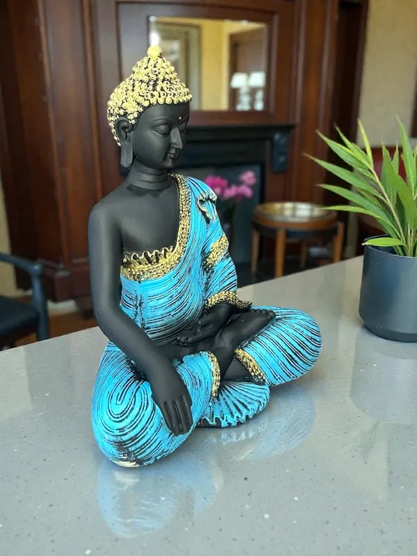 Blue_And_Black_Seated_Buddha_Statue