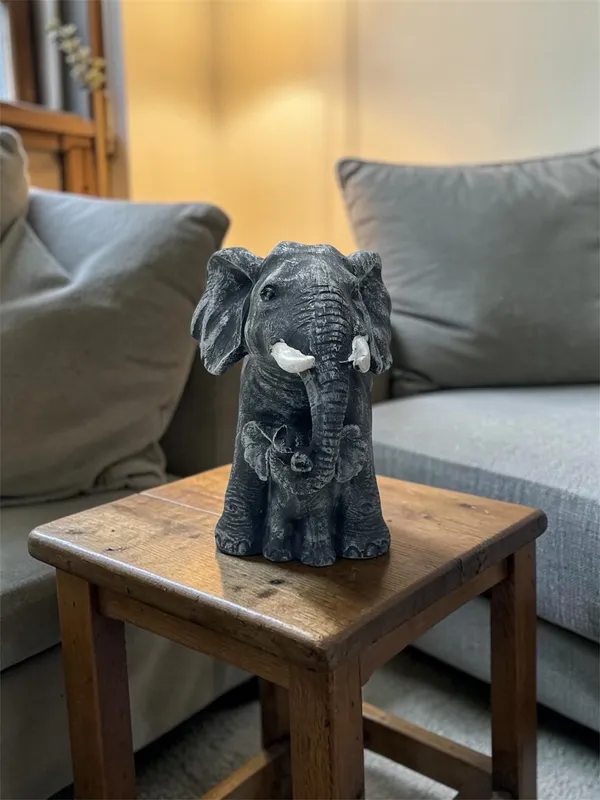Black_Elephant_Family_Decorative_Figurine