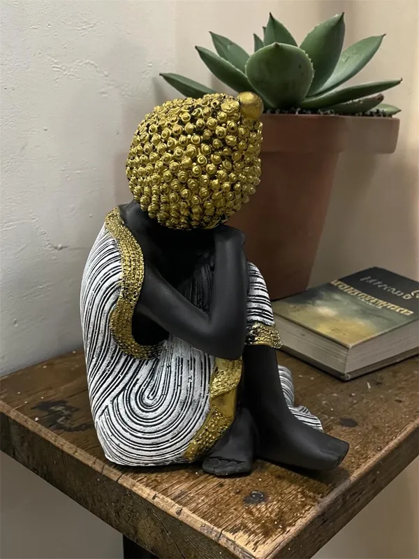 Black_Meditation_Buddha_Figurine