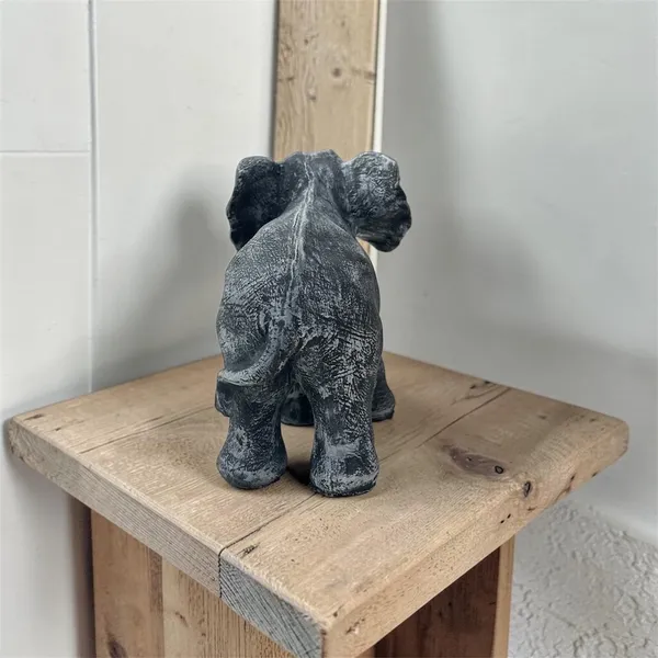 Black_Elephant_Family_Decorative_Figurine