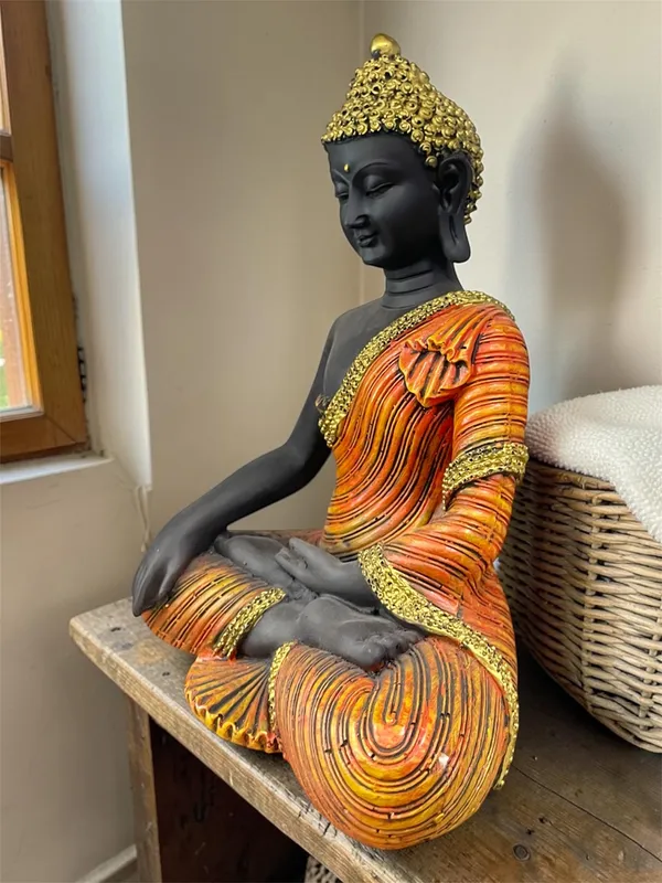 Black_And_Gold_Seated_Buddha_Decorative_Idol