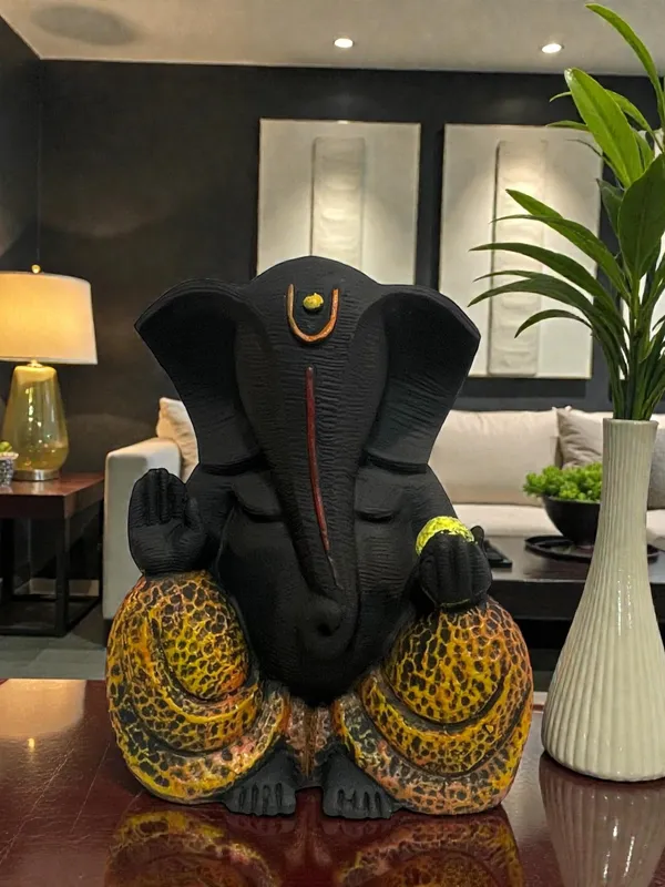 Black_Ganesha_Decorative_Idol