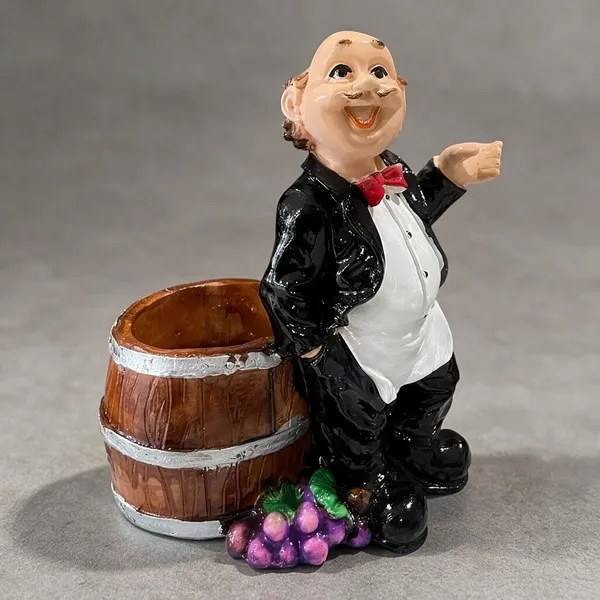 Vintage_Wine_Barrel_Figurine_Planter