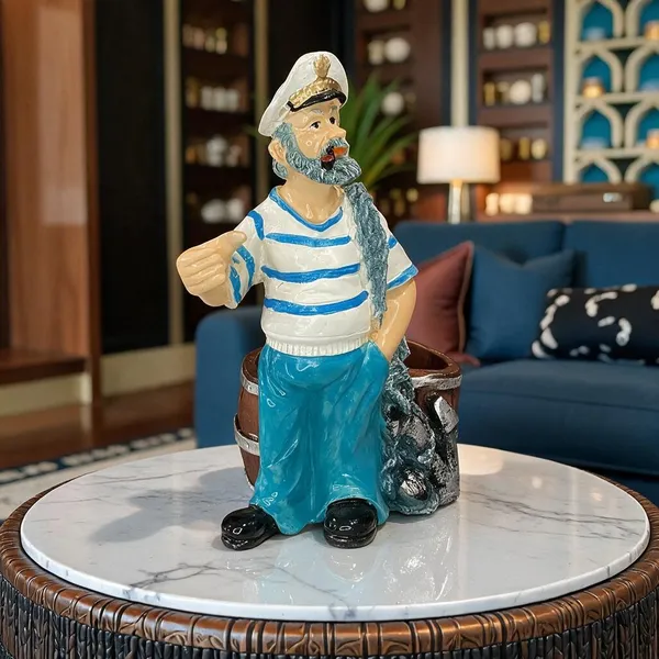 Nautical_Sailor_Figurine_With_Barrel_Style_Planter