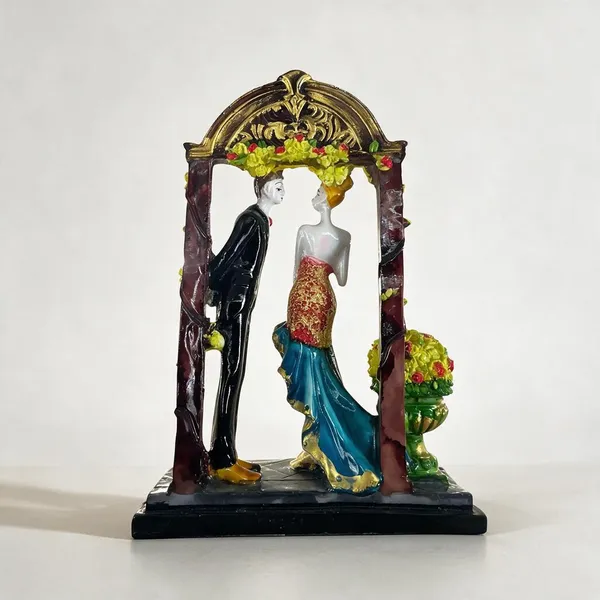 Decorative_Couple_Figurine