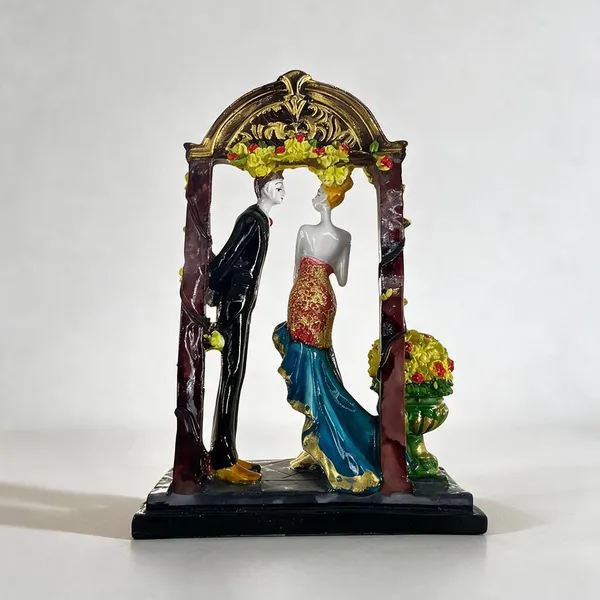 Decorative_Couple_Figurine
