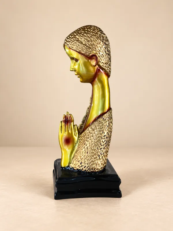 Gold_And_Black_Abstract_Woman_Figurine