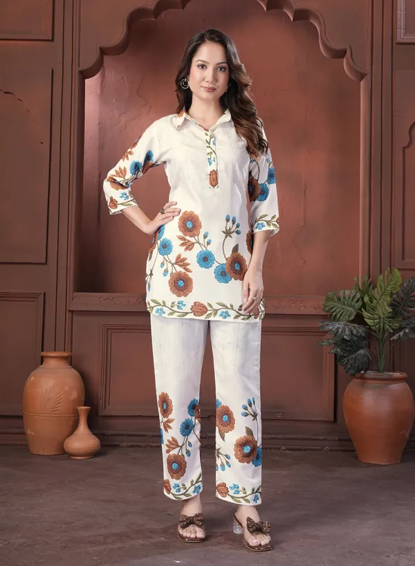 Cream_Floral_Straight_Kurta_Pant_Set_For_Women