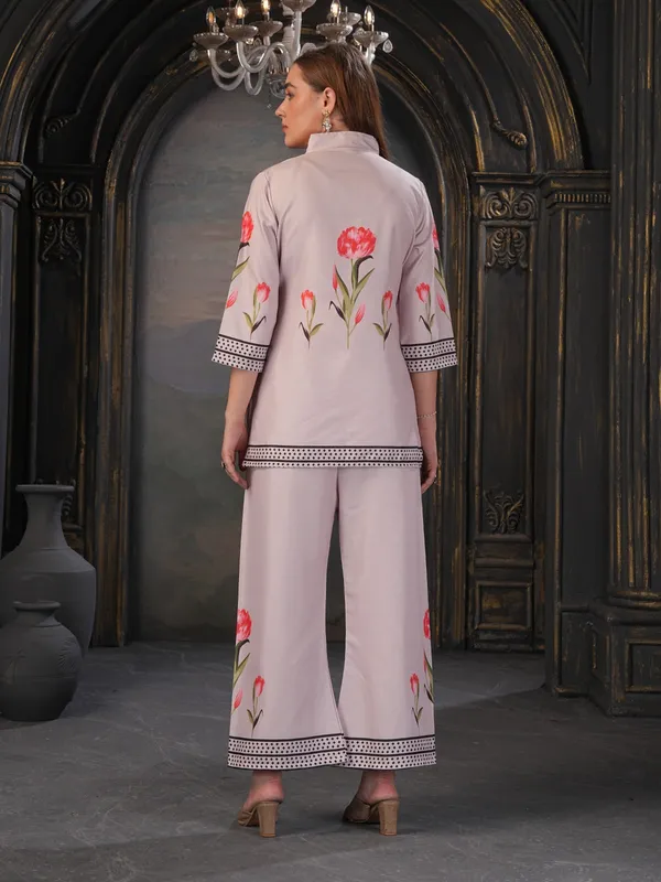 Pink_Floral_Print_Kurta_Set_For_Women