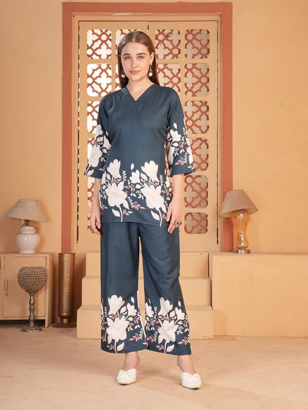 Blue_Floral_Print_Kurta_Palazzo_Set_For_Women