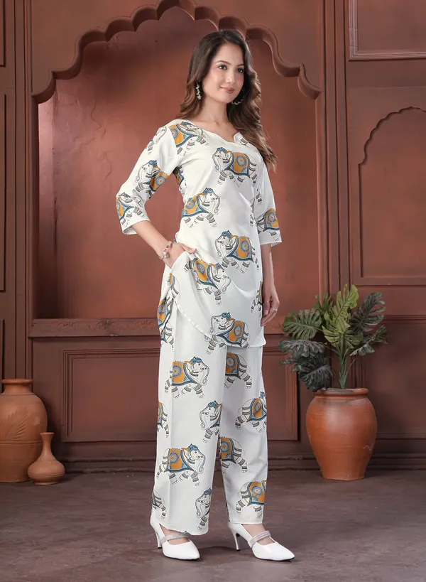 White_Printed_Kurta_Pant_Set_For_Women