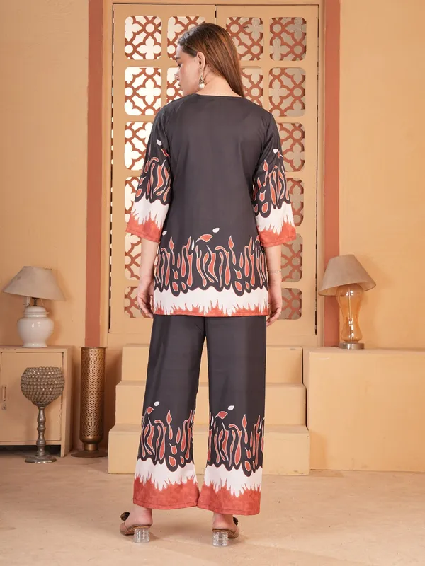 Black_Printed_Kurta_Palazzo_Set_For_Women