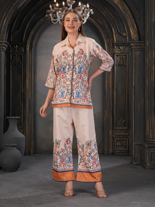 Peach_Floral_Print_Kurta_Set_For_Women