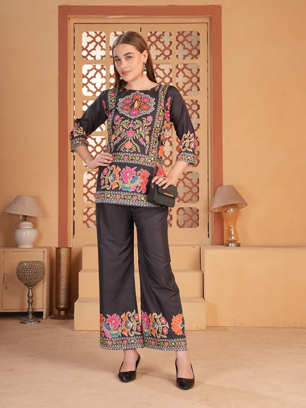 Black_Printed_Kurta_Palazzo_Set_For_Women