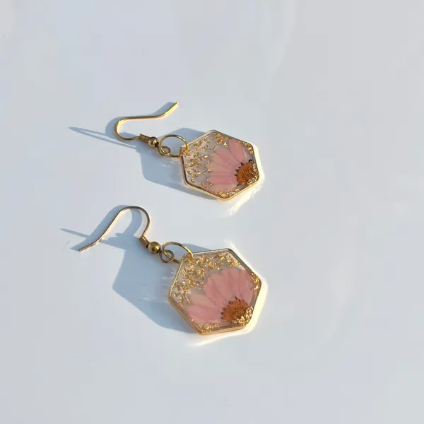 Pink_Daisy_Hexagon_Resin_Earrings_Customizable_Jewelry_Gift_For_Her_Default_Title