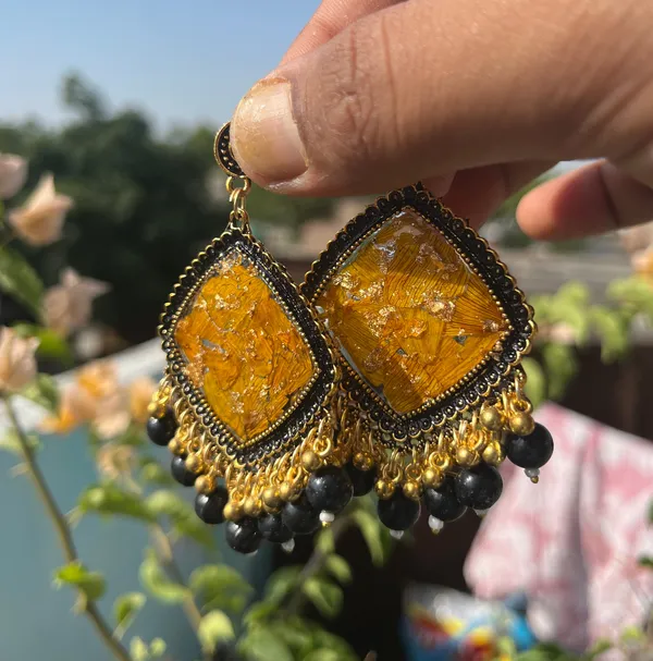 Sunflower_Golden_Jhumka_With_Black_Beads_Default_Title