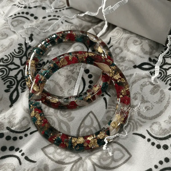 Handmade_Real_Flowers_Bangles_Customisable_Pair_Of_2_Unique_Gift_For_Women_Multi_Flower_Bangle