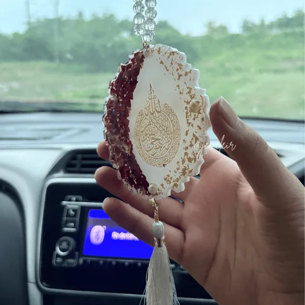 Ayatul_Kursi_Dua_For_Travel_Car_Hanging_Handmade_Islamic_Resin_Car_Charm_Black_Islamic_Quote