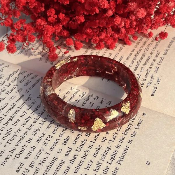 Handmade_Red_Flower_Thick_Kada_Single_100_Preserved_Flower_Bracelet_For_Women_Custom_Resin_Jewellery_Gift_Red_Flower