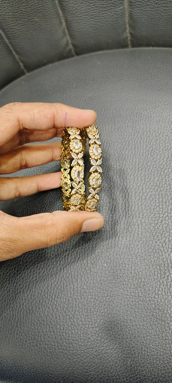 Gold_Tone_Floral_Stone_Studded_Bangles_For_Women