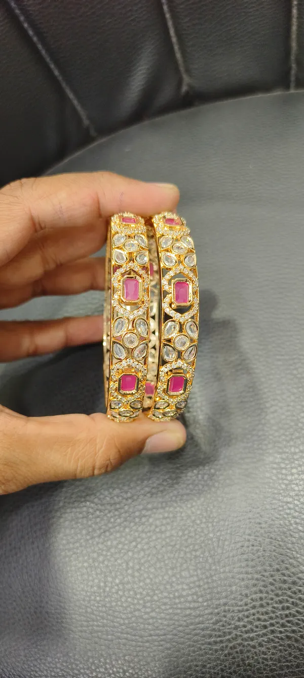 Gold_Tone_Stone_Studded_Bangles_for_Women