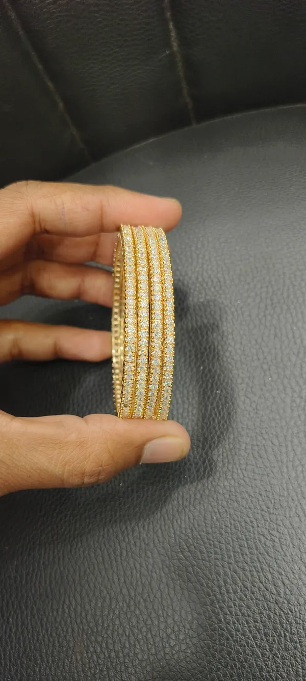 Gold-Toned_Crystal_Studded_Bangle_Set_for_Women