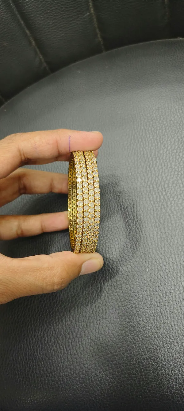 Gold_Tone_Stone_Studded_Bangle_for_Women