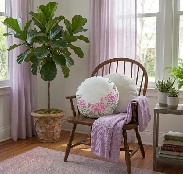 Padma_Bloom_Cushion_16inch_Round
