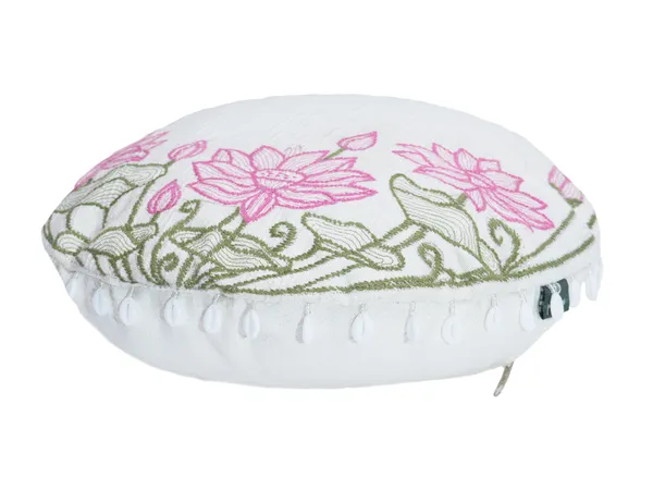 Padma_Bloom_Cushion_16inch_Round