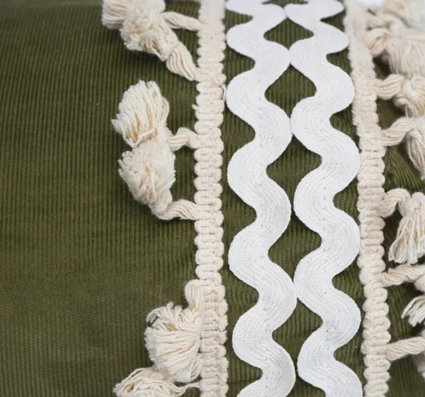 Zig_Zag_Dori_Cushion_8x18x18inch