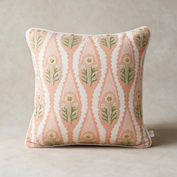 Daisy_Trellis_Diamond_Print_Square_Cushion_45x45_Cm