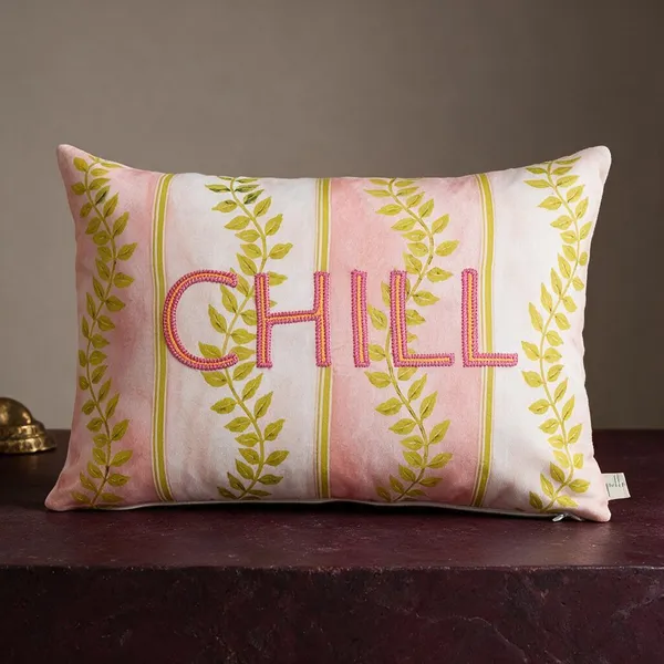 Embroidered_Vine_Stripe_Lumbar_Pillow_35x50_CM
