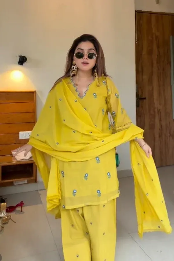 Yellow_Embroidered_Chanderi_Kurta_With_Farshi_Salwar