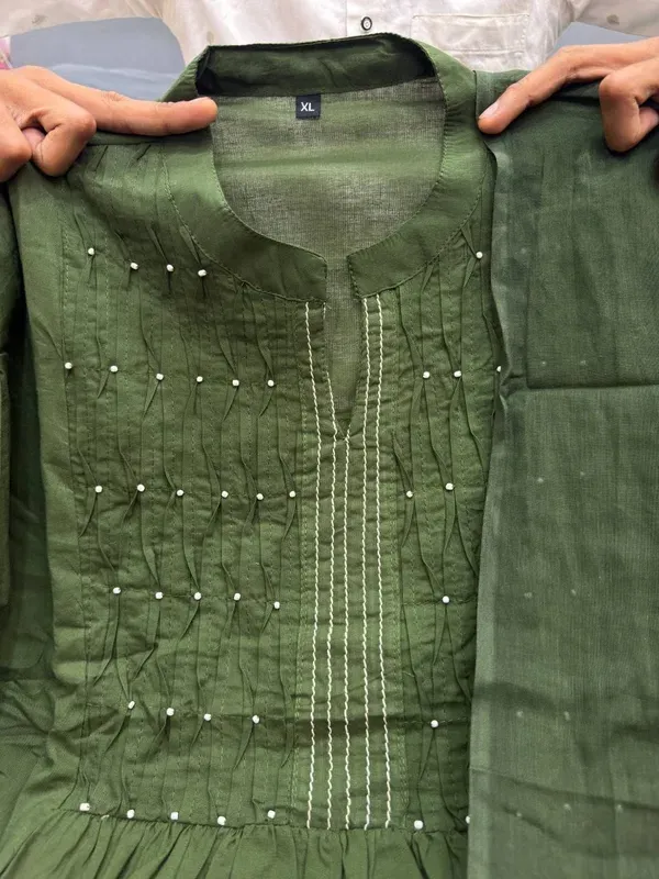 Green_Mul_Cotton_Embroidered_Straight_Suit_Set_For_Women