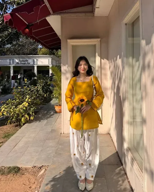 Yellow_Cotton_Straight_Kurta_Farshi_Salwar_Set_For_Women