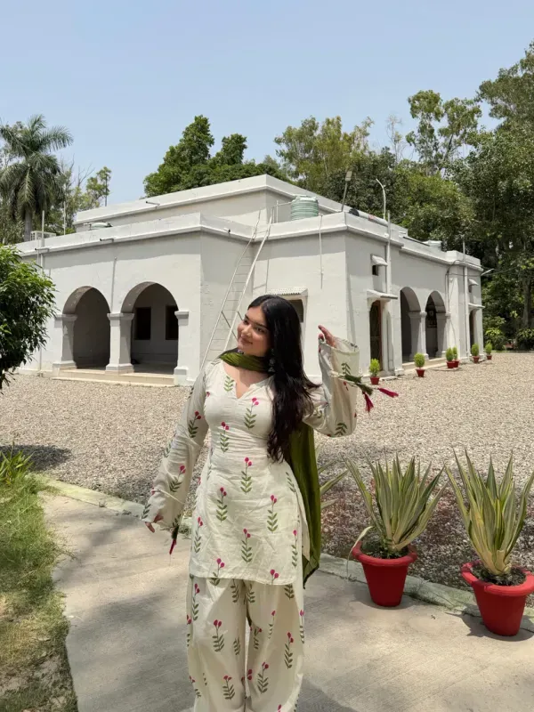 Green_Cotton_Floral_Printed_Farshi_Suit_Set_For_Women